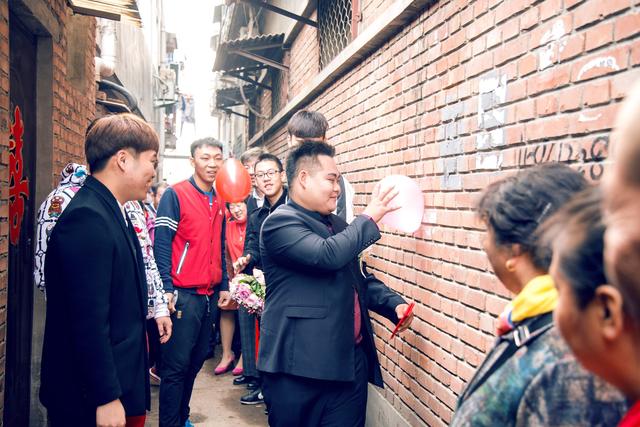 别找了，接亲堵门题库大全，足够你们玩儿一年的！