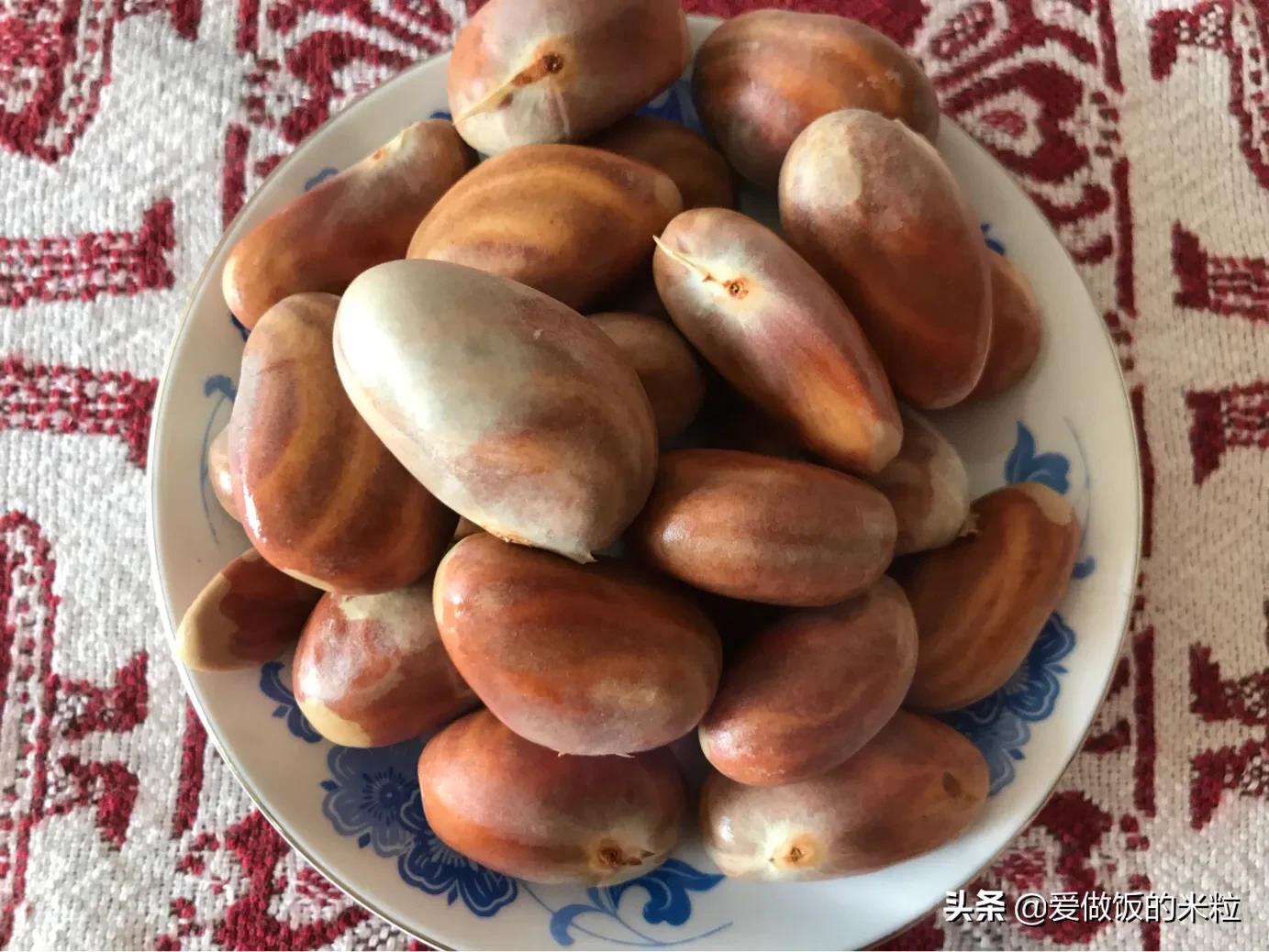 菠萝蜜的核是不是和板栗一个味道,菠萝蜜核和板栗可以一起吃吗