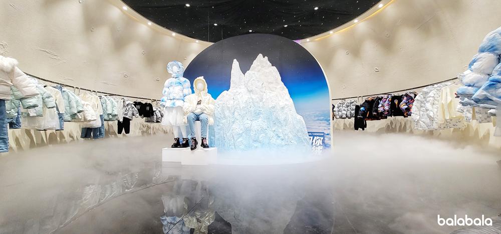 巴拉巴拉“羽你相绒”快闪游乐园惊喜呈现