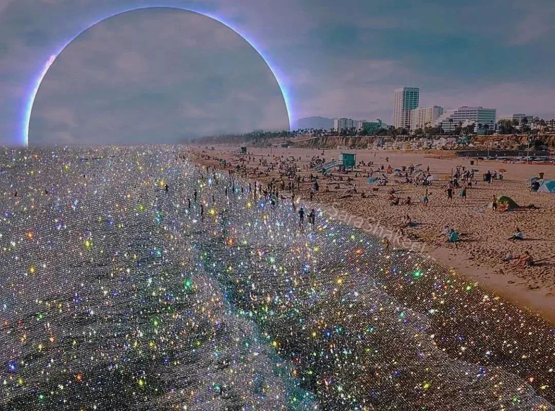 万物皆可「施华洛世奇」！大概没有这个妹子造不出的blingbling