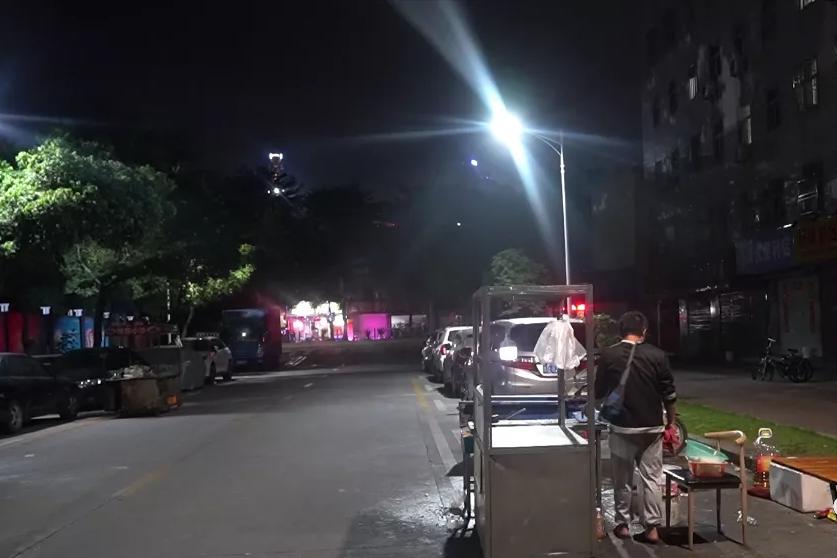 摆宵夜摊能挣到大钱吗,摆夜宵摊赚钱吗