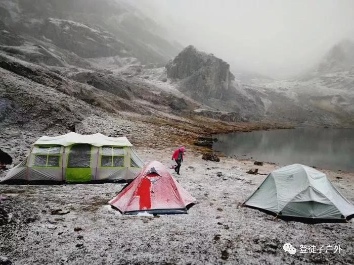 稻城亚丁游记完整版,稻城亚丁游记1000字