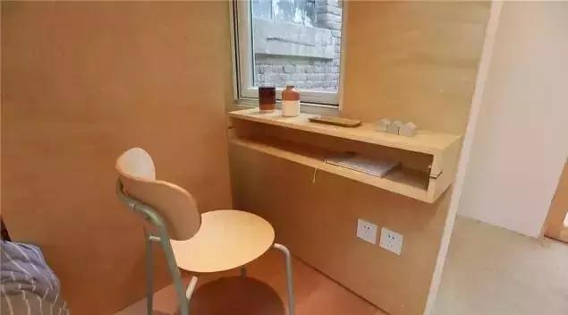 北京一家5口19平米老房子,北京人一家三口12.8平方蜗居