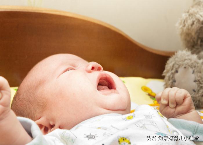 宝宝惊跳反射要叫魂吗,几个月的宝宝惊跳反射最厉害