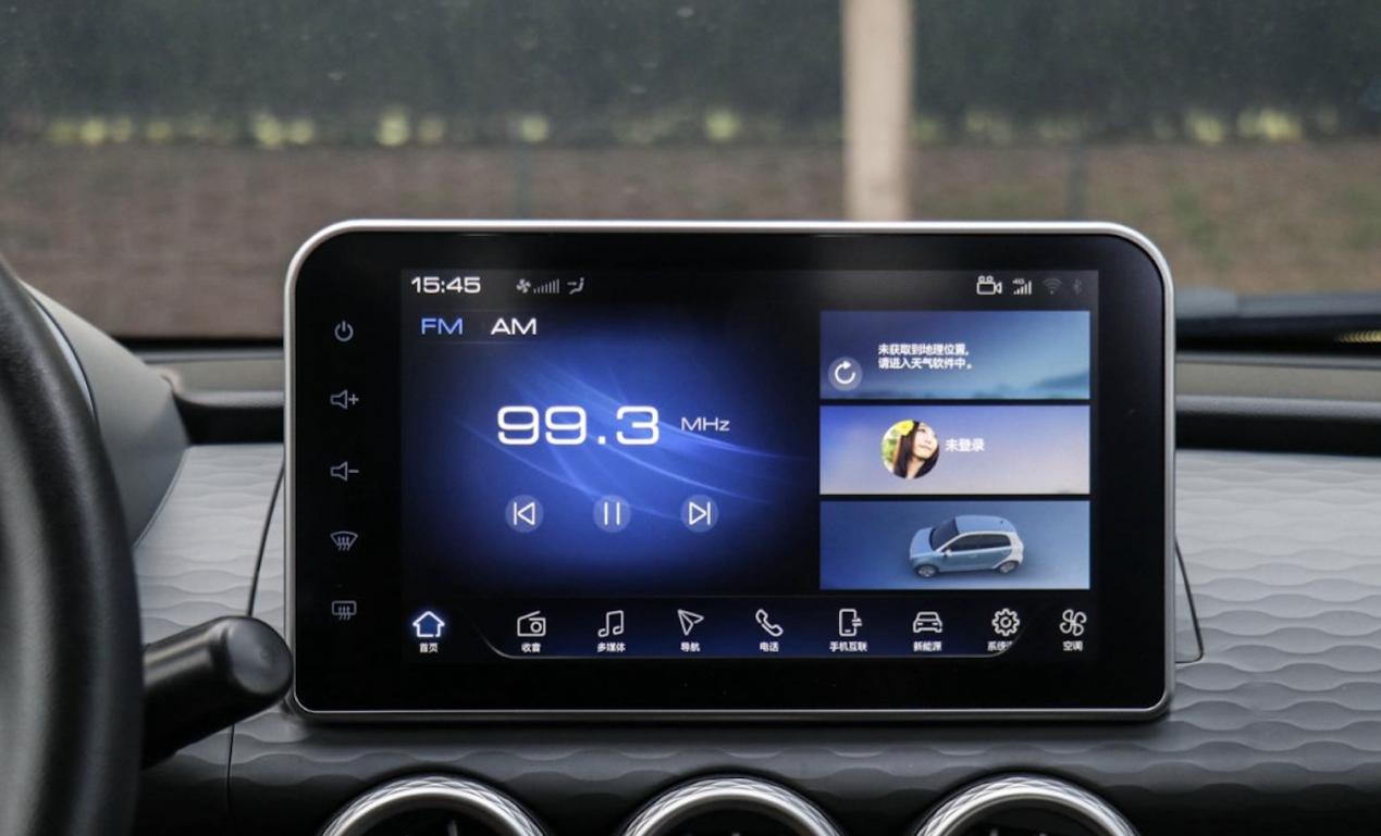 欧拉黑猫跟马卡龙哪个好,欧拉黑猫和五菱马卡龙对比