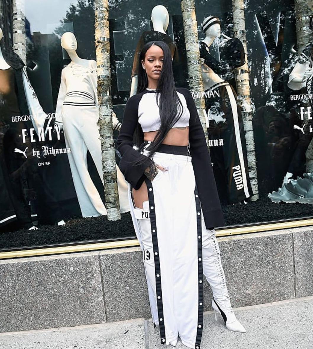 今年最流行的运动鞋款,今年女士秋冬流行什么运动鞋