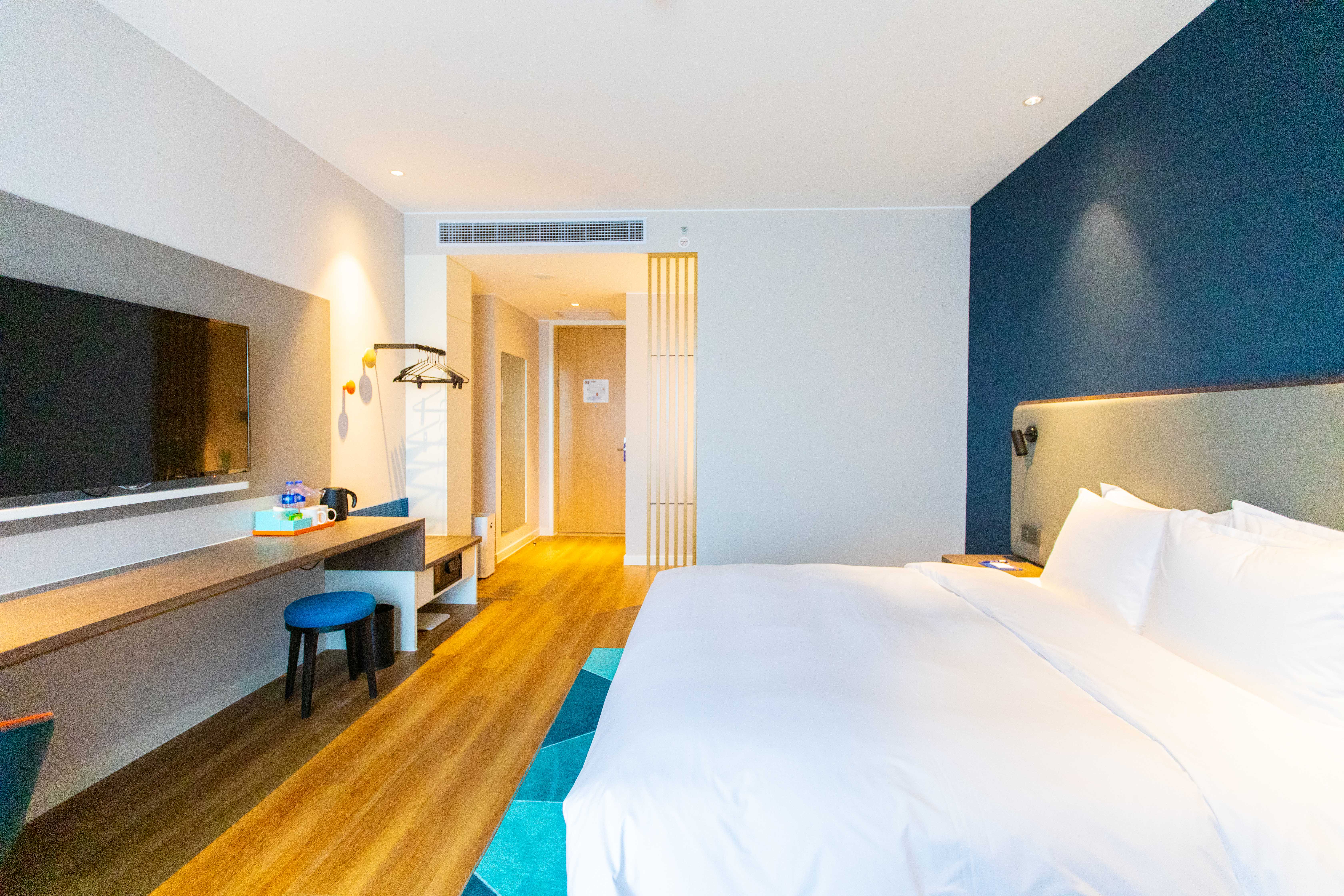 去上海迪士尼住哪儿性价比高,上海迪士尼住宿游玩攻略