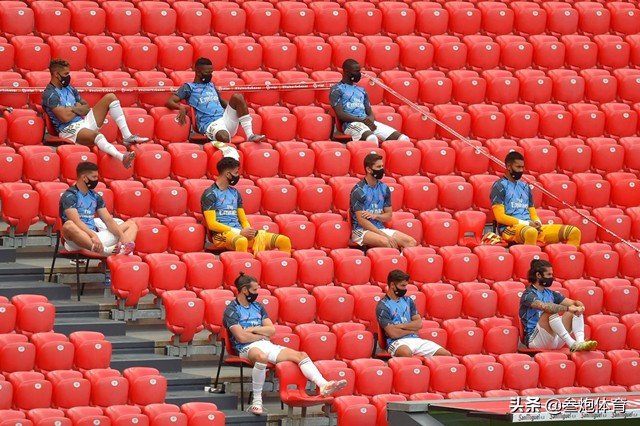 齐达内皇马86分钟3变1巴萨机会,齐达内时期皇马对巴萨