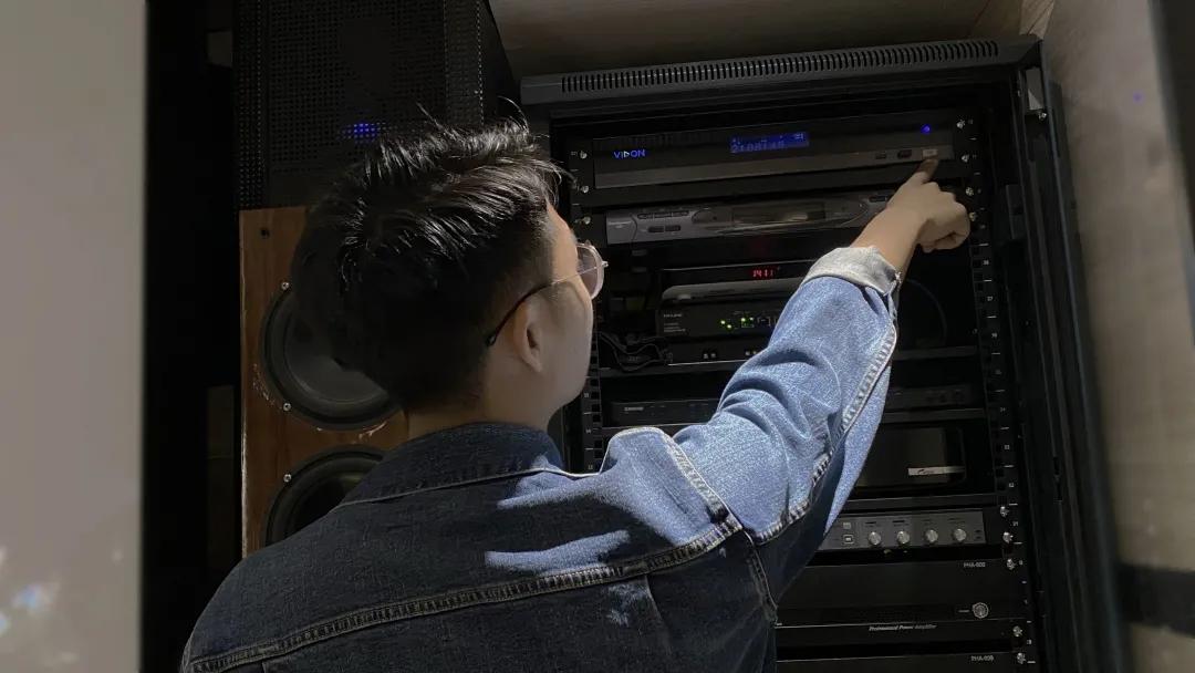 享受同轴技术带来的震撼音质！勒流PEAVEY私人会所