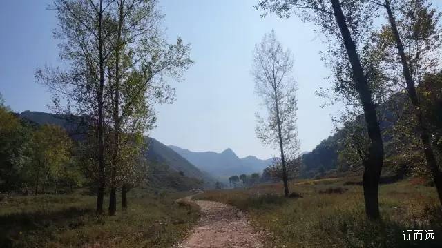 骑行夫子岭-京娘湖，穿越峻极关又进景区了，到河北是一路的美景