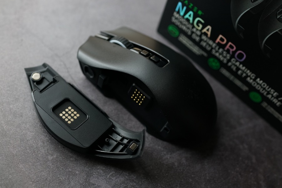 雷蛇那伽梵蛇专业版鼠标测评,雷蛇那伽梵蛇专业版和v2的区别