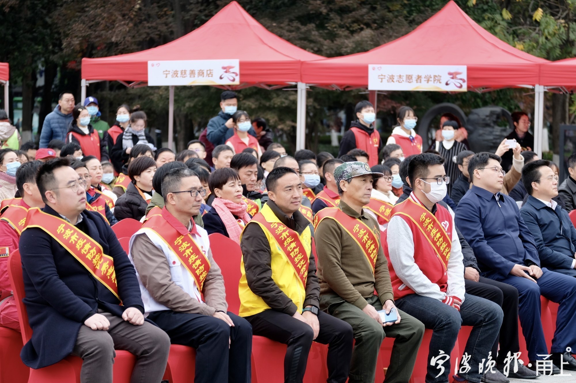 宁波志愿者被央视点赞名场面,宁波抗疫志愿者名单