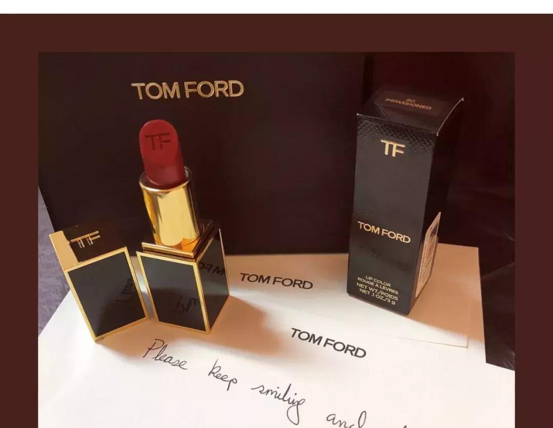 适合直男送女友的口红色系大推荐,直男送女生什么口红好呢