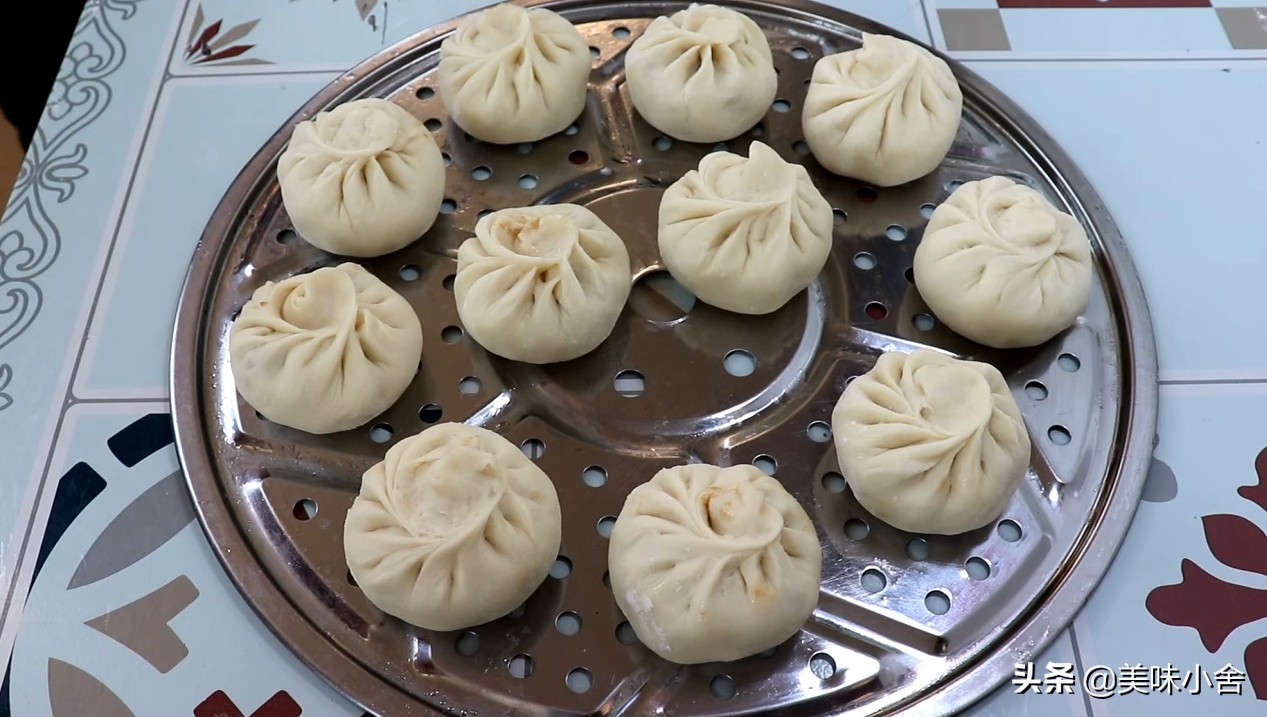 怎么蒸包子不塌陷不回缩,韭菜蒸包子不塌陷不回缩的好方法