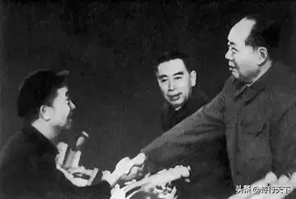 《犹记长街十里情》——缅怀人民的好总理周恩来