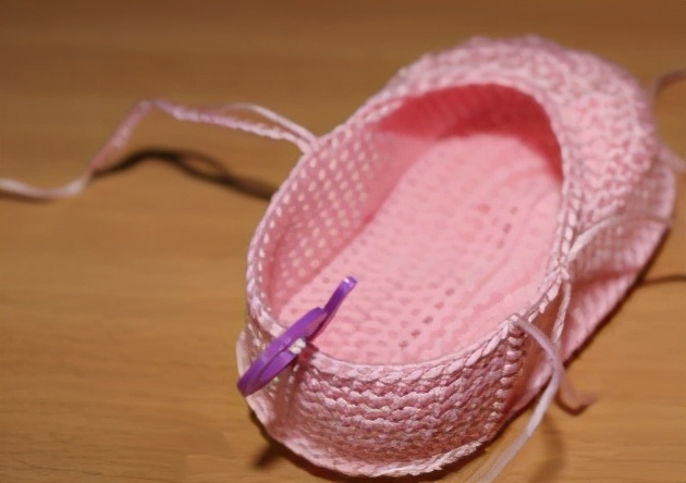 宝宝毛线鞋子编织方法教程视频,打毛线鞋教程小孩全过程