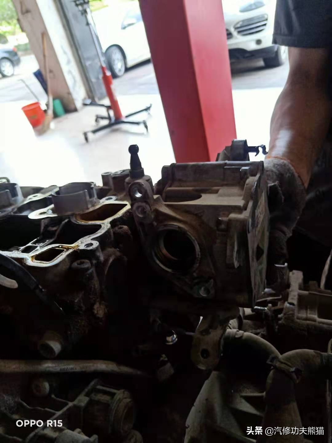 爱车养护烧机油要趁早治理,爱车烧机油