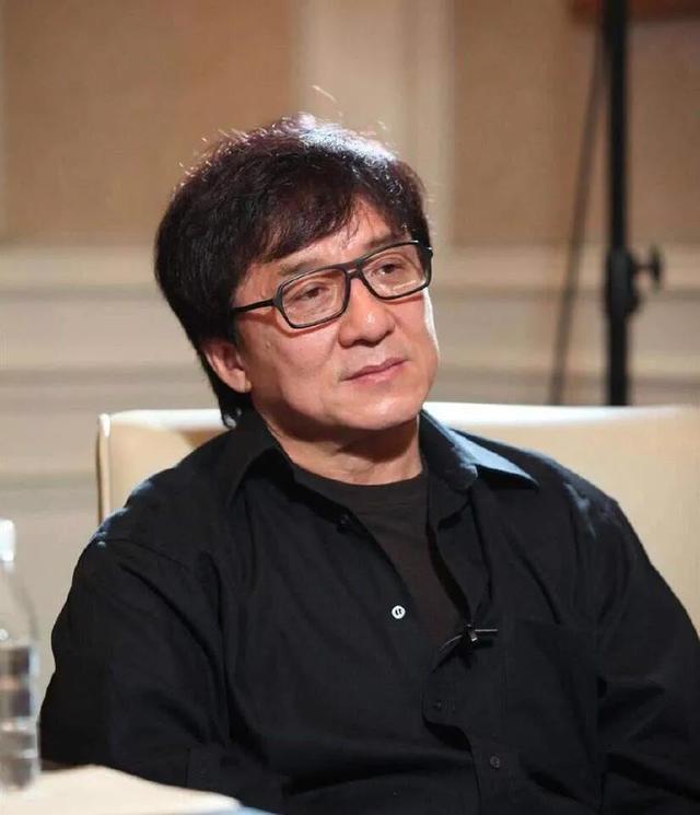 成龙拍卖现场完整视频,成龙拍卖会视频完整版