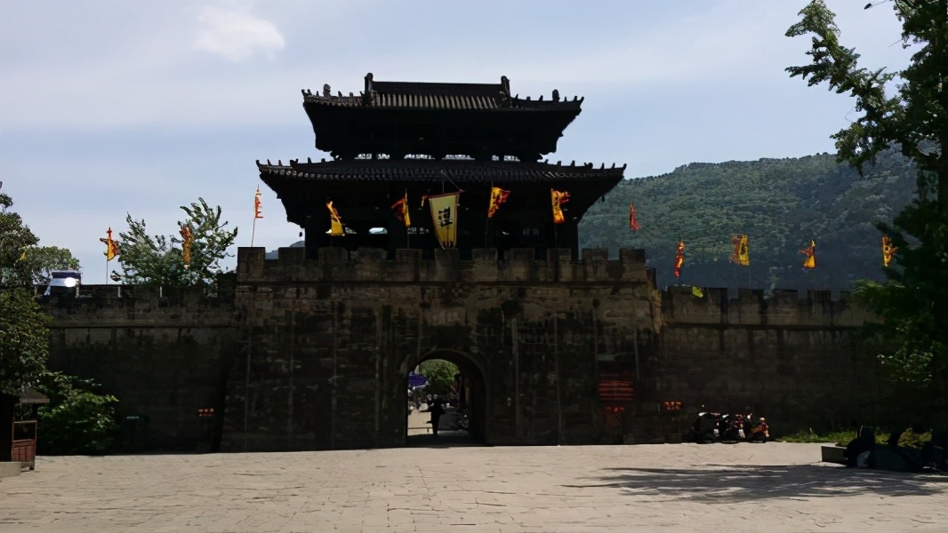 马超为什么被称为神威天将军之子,马超具有怎样的品德和精神