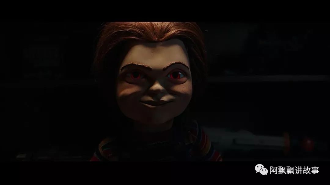 他来了他来了带着快递走来了,他来了他来了戴着墨镜