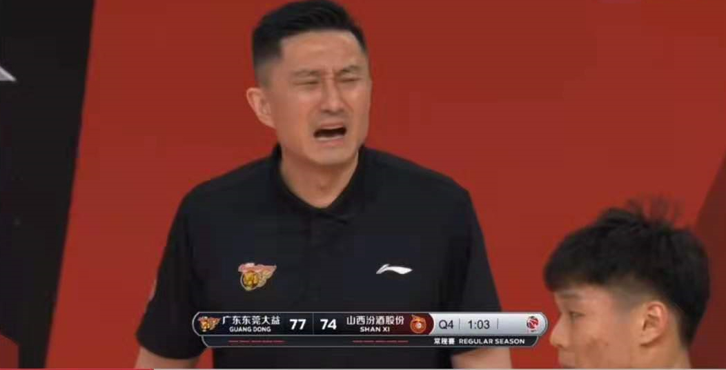 杜锋几次不满裁判判罚视频,杜锋不满裁判判罚视频