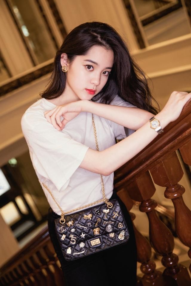 脸上有哪些特征比较好看,脸上有这几个特征显得好看