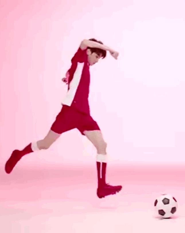 王源的运动技能,王源能歌善舞