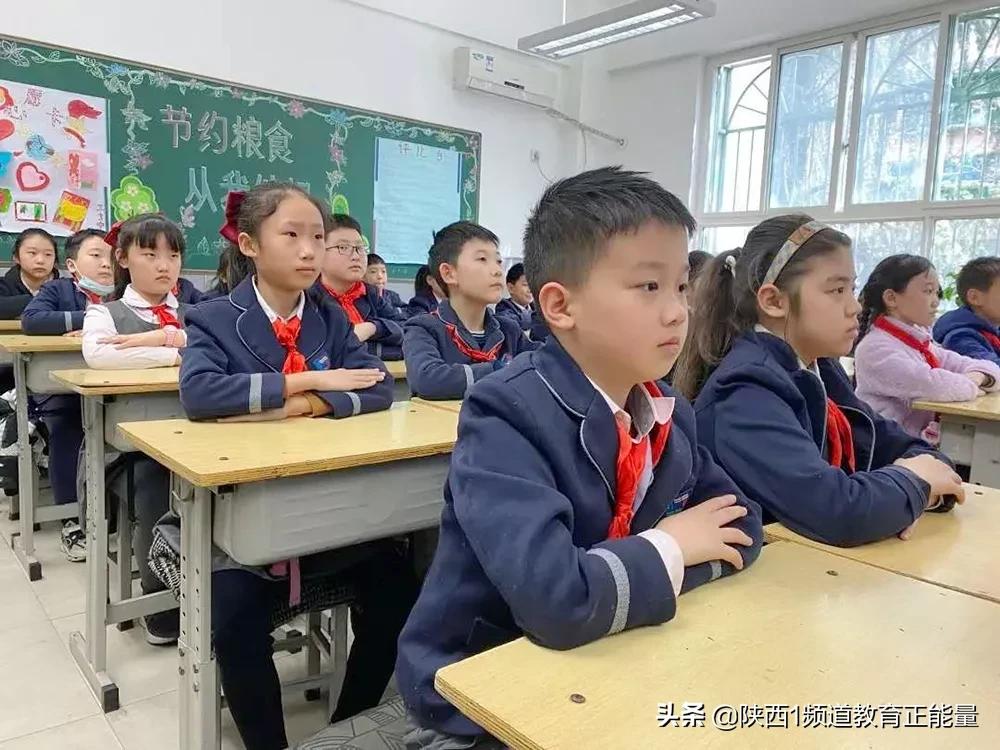 甯屾湜涔嬪厜骞跨粨鍠勭紭,甯屾湜涔嬪厜瓒婃潵瓒婁寒