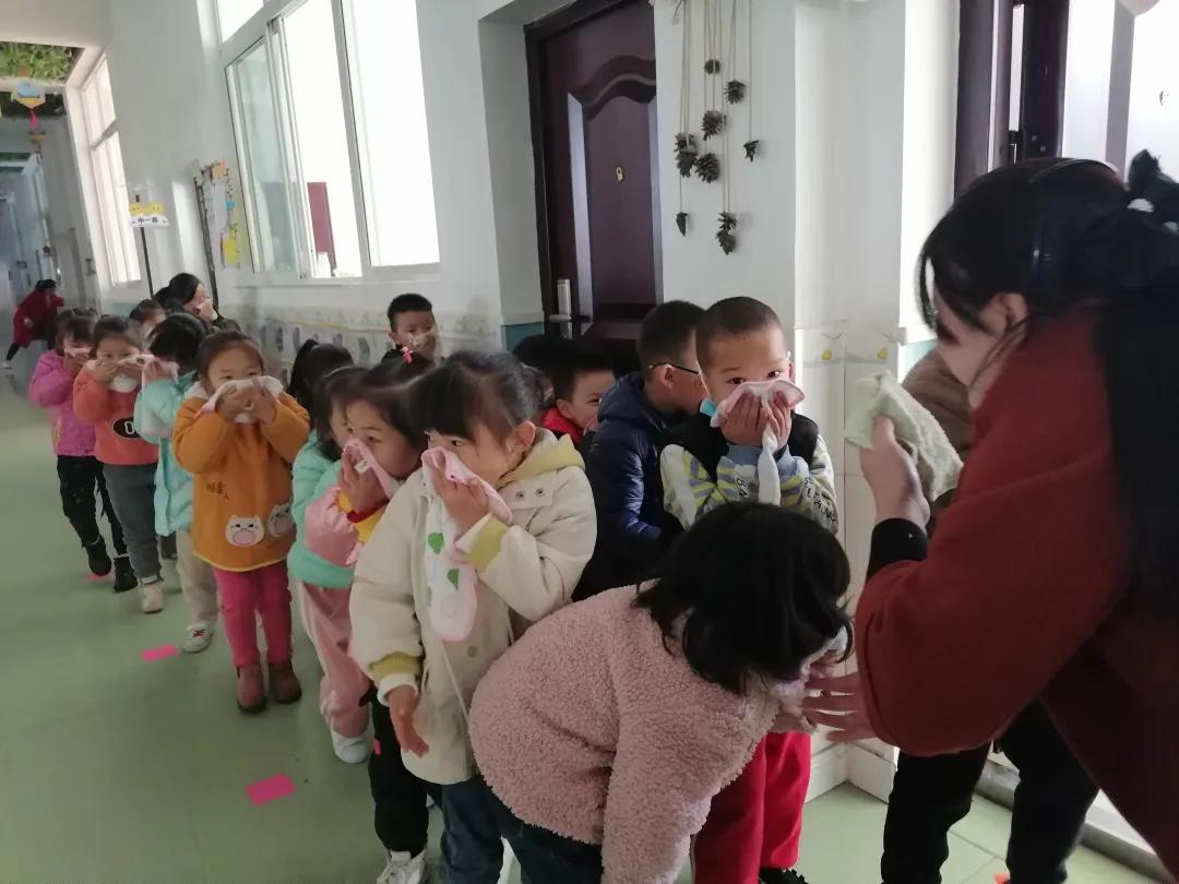 关于119消防的演练视频,119消防宣传日逃生视频