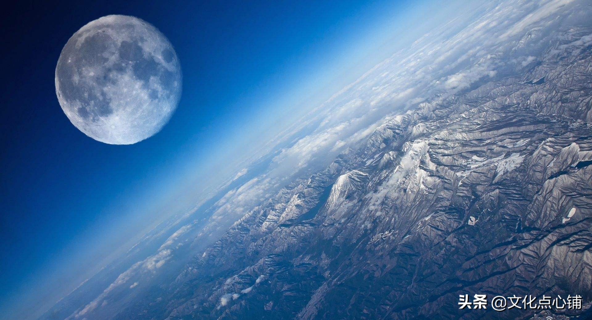 时光清浅细数流年的唯美诗句,五首唯美明月诗