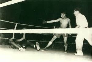 李连杰讲练武术被人看不起,李连杰自曝功夫不如搏击