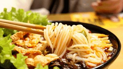 柳州螺蛳粉如何才能继续火下去,柳州螺蛳粉爆火原因