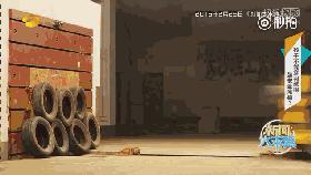 车都压扁了孩子却没事,有娃的家长们都应该学习这些知识