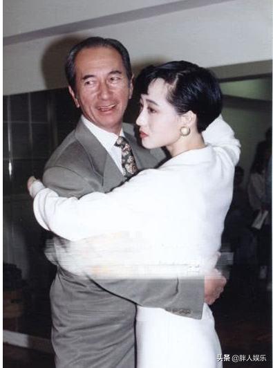 袁咏仪图文故事,袁咏仪张智霖年轻时故事