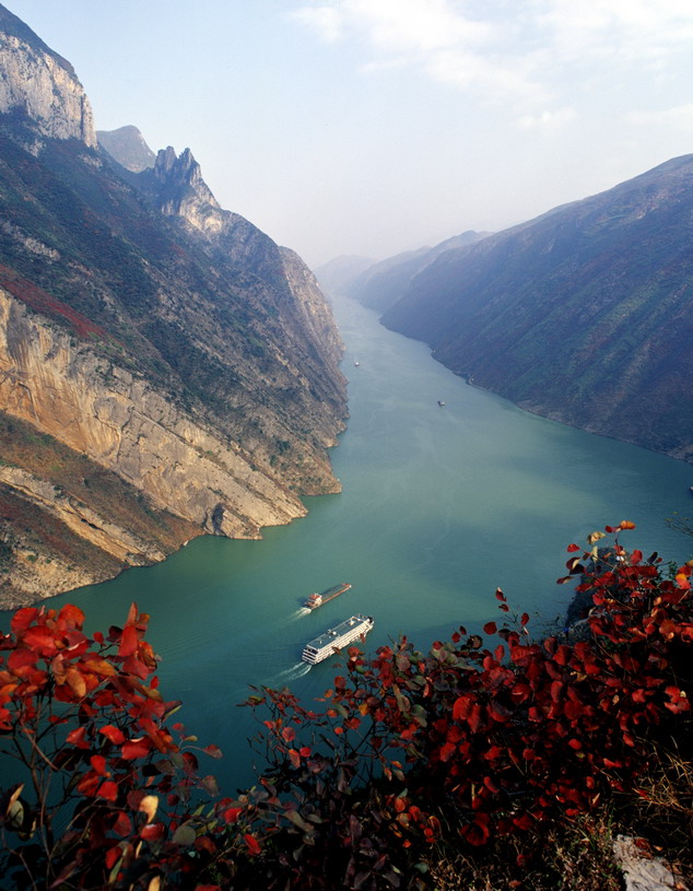 鍗冨彜涓夊场椋庢櫙瑙嗛,鍗冨彜姹熸渤