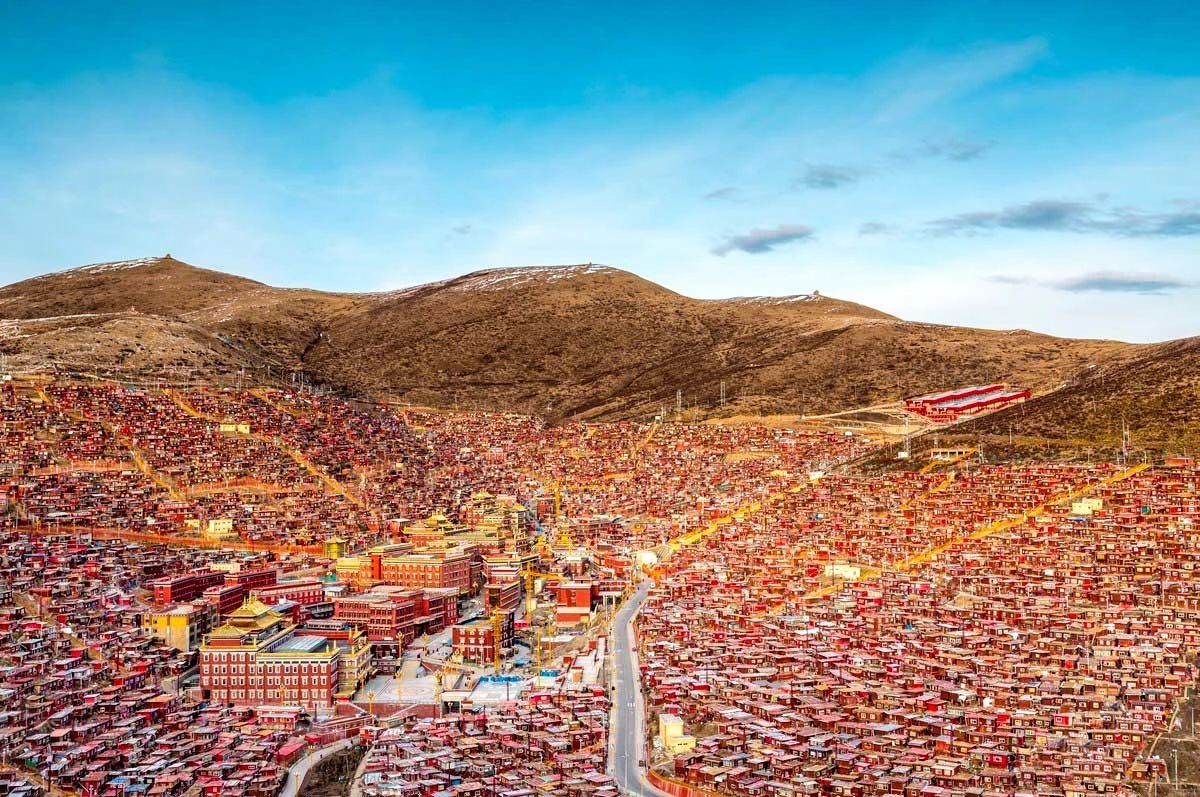 甘孜稻城亚丁景区圣水门优惠,甘孜免门票景点到什么时候