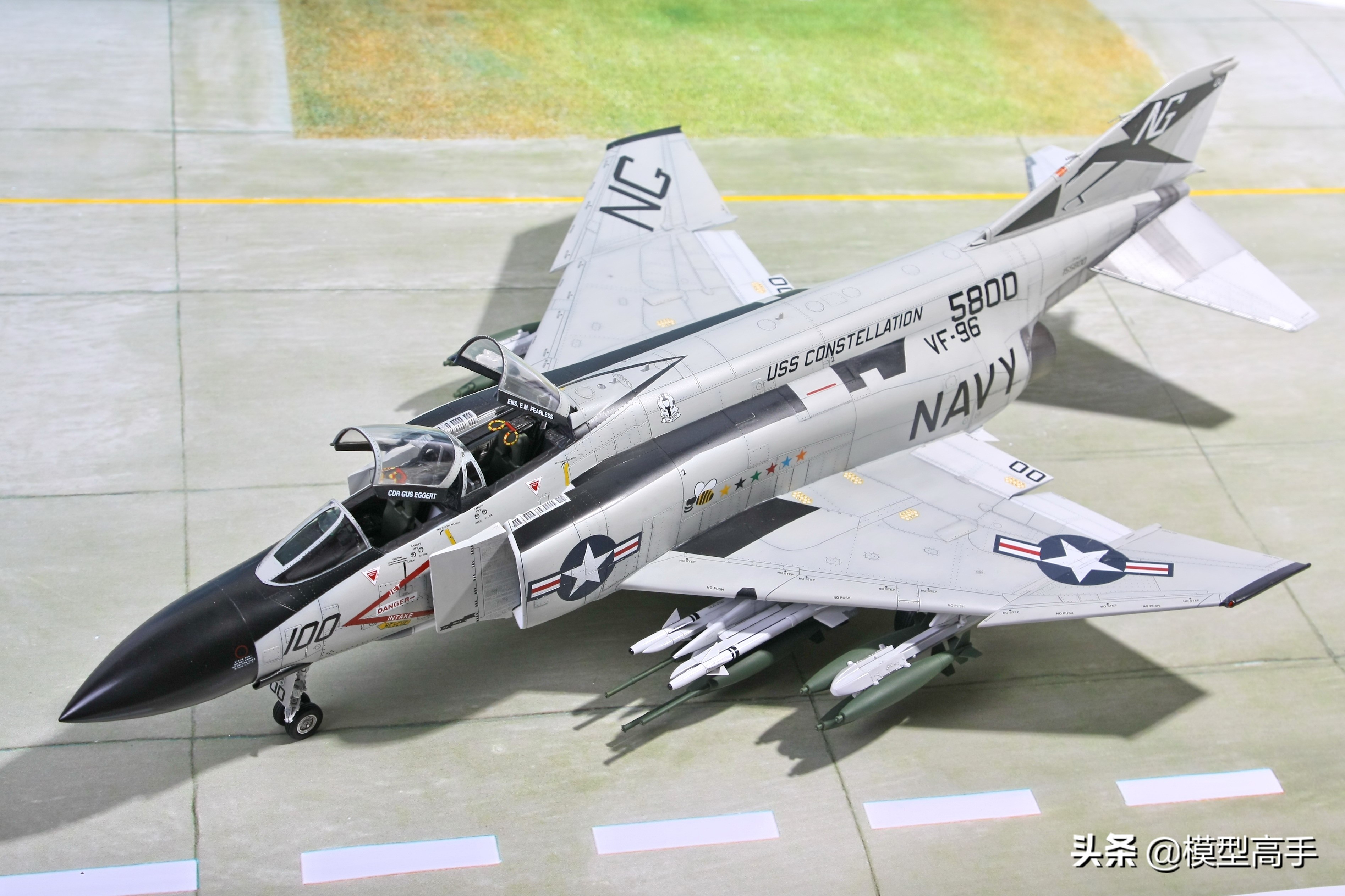 f4战斗机小模型,全尺寸战斗机模型
