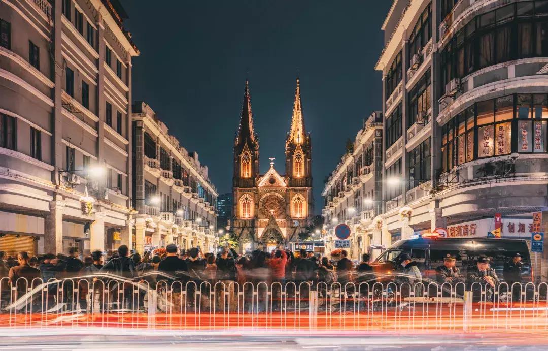 12月成都出发白菜价机票大全,4月机票低至99元