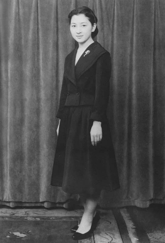 日本的第一位平民皇后,日本最美的平民皇后