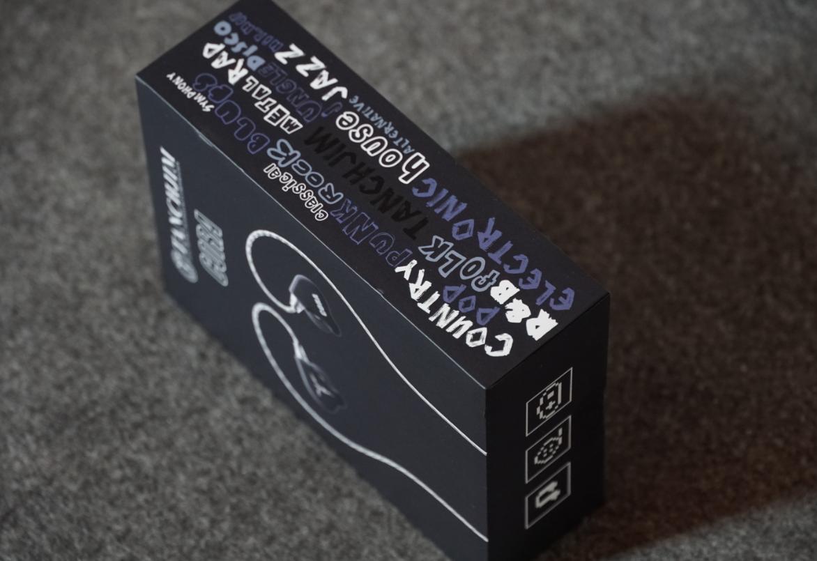 国产HIFI耳机个个都成精谈谈那个让烧友少女心爆棚的“地摊塞”