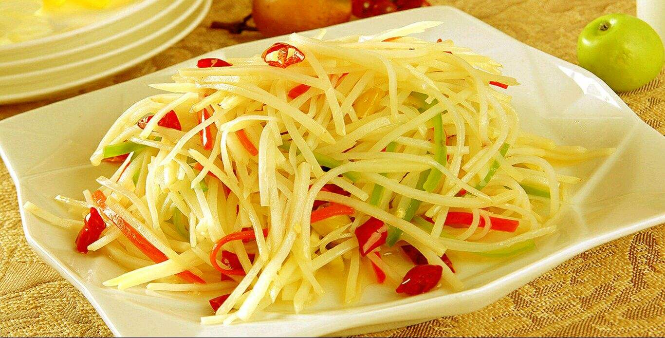 炒土豆丝要不要用开水焯一下,炒土豆丝要不要开水焯水