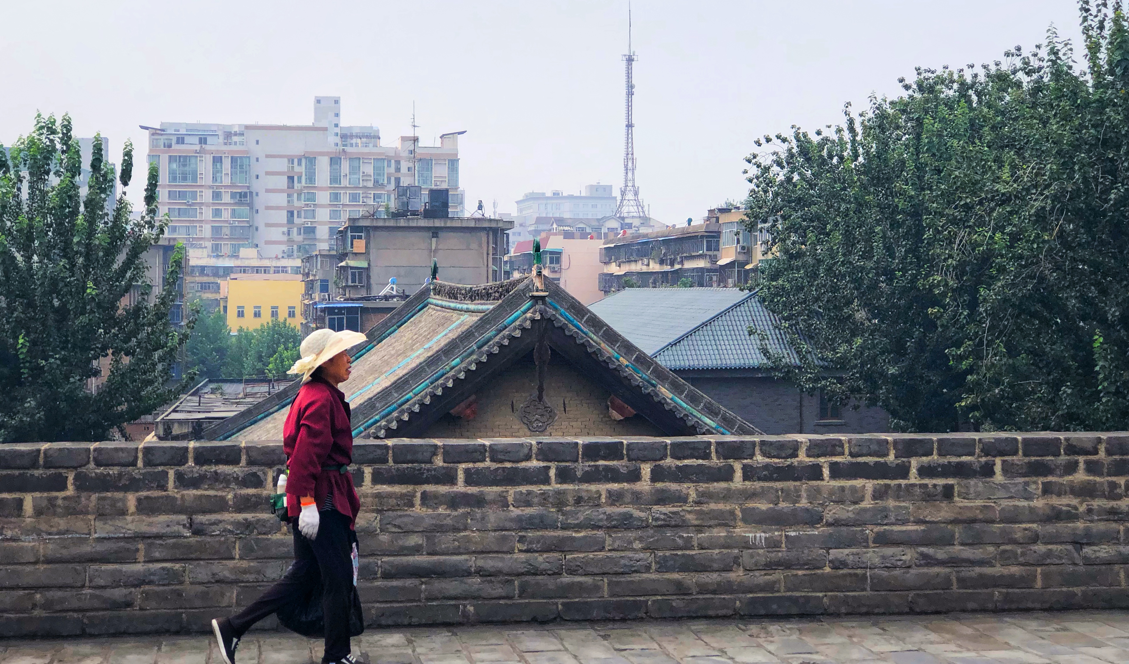 2023年穿越古城徒步挑战,挑战西安城墙走一圈