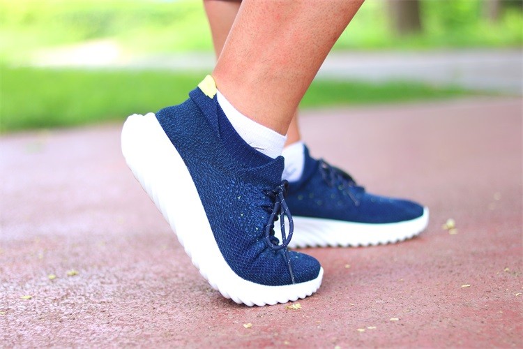 穿袜子是一种什么体验,穿袜子舒服的感受