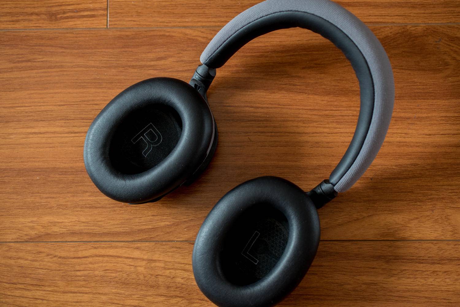 如何选购高品质的降噪耳机,降噪耳机选购避雷指南