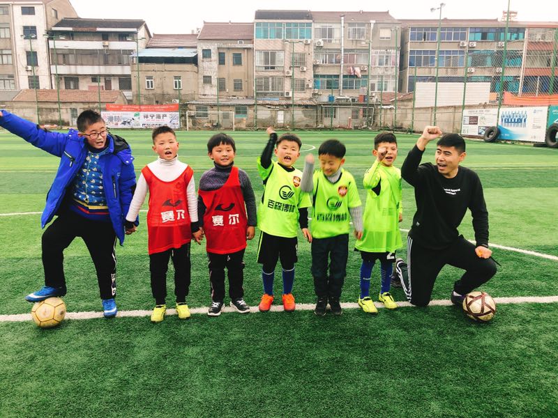 运球变向后射门教案,最强最狠的射门教学