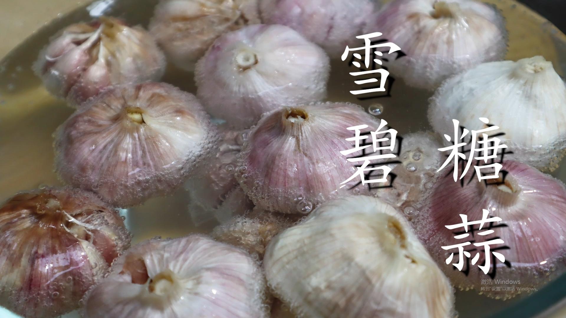 大蒜中直接加入米醋,大蒜放入可乐里有什么反应