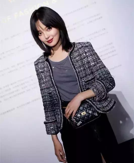 脸大适合辛芷蕾发型么,辛芷蕾中长锁骨发层次发型图片