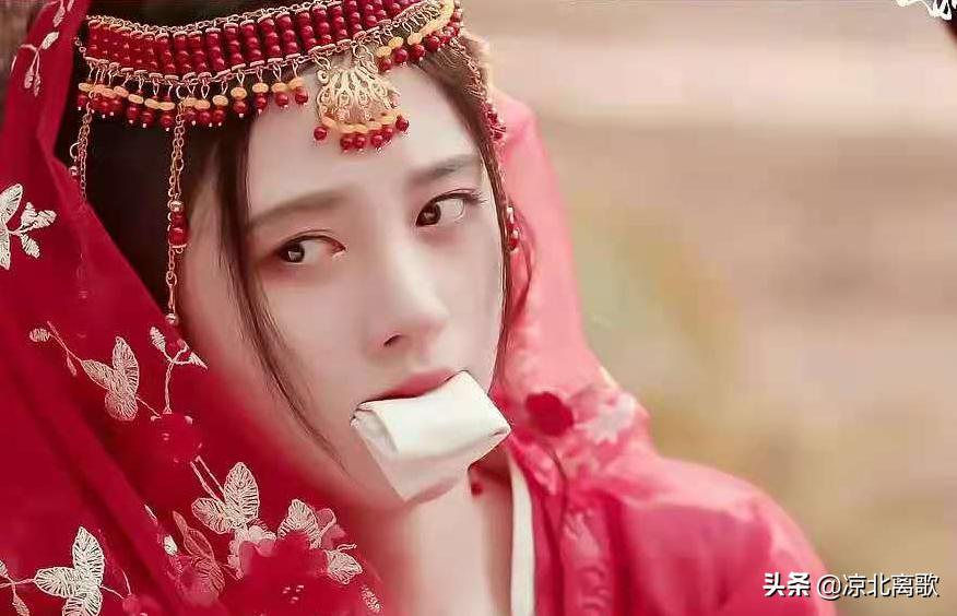 鞠婧祎演被绑架像咬化妆棉,鞠婧祎被绑架戏冲上热搜第一名