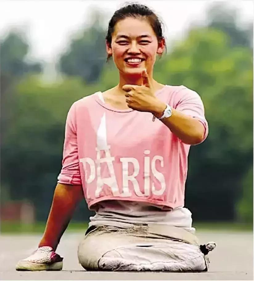 90后独腿搬运工现状,90后独腿搬运工的感人故事