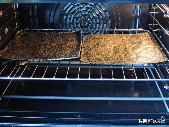 教你做网红零食海苔夹心脆，酥脆好吃不粘牙，酱汁的做法是关键